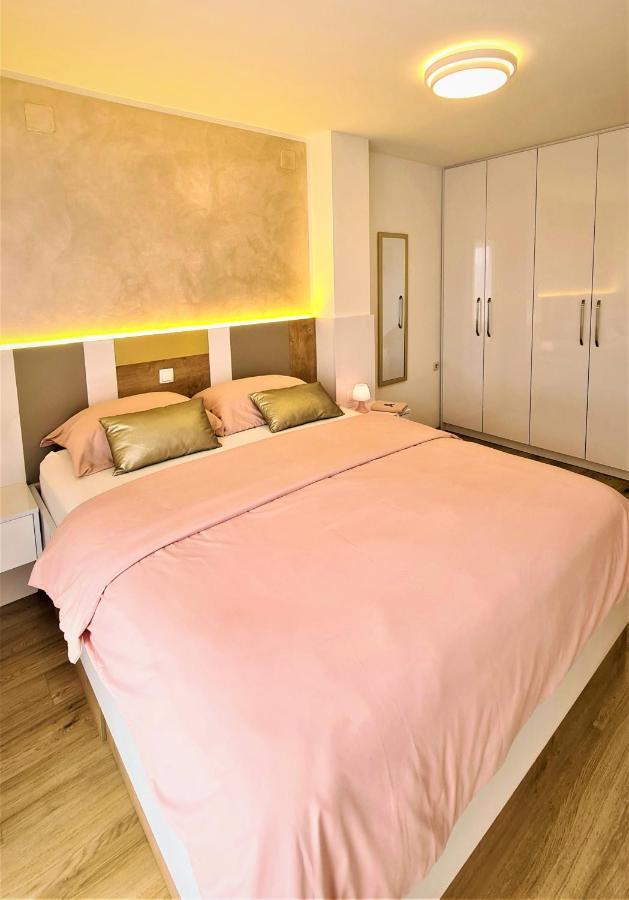 Apartment Karamarko Malinska Eksteriør bilde